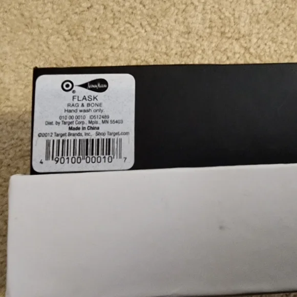 Rag & Bone 7.6 fl oz Flask - NIB - Picture 6 of 6